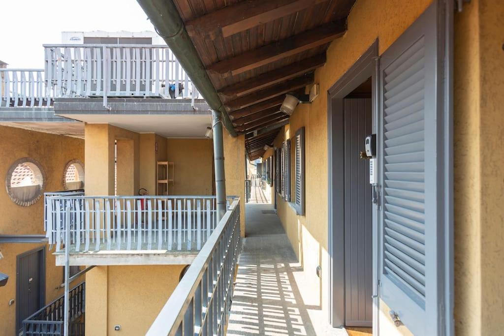 My Charming Apartments Ai Navigli-Vigevano Suite Milánó Kültér fotó
