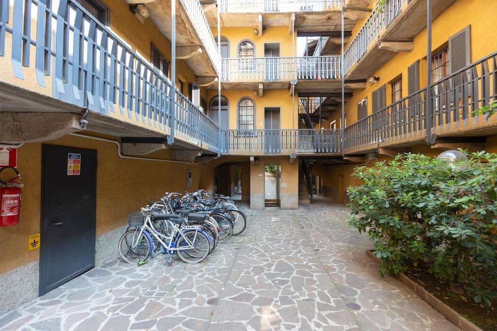 My Charming Apartments Ai Navigli-Vigevano Suite Milánó Kültér fotó